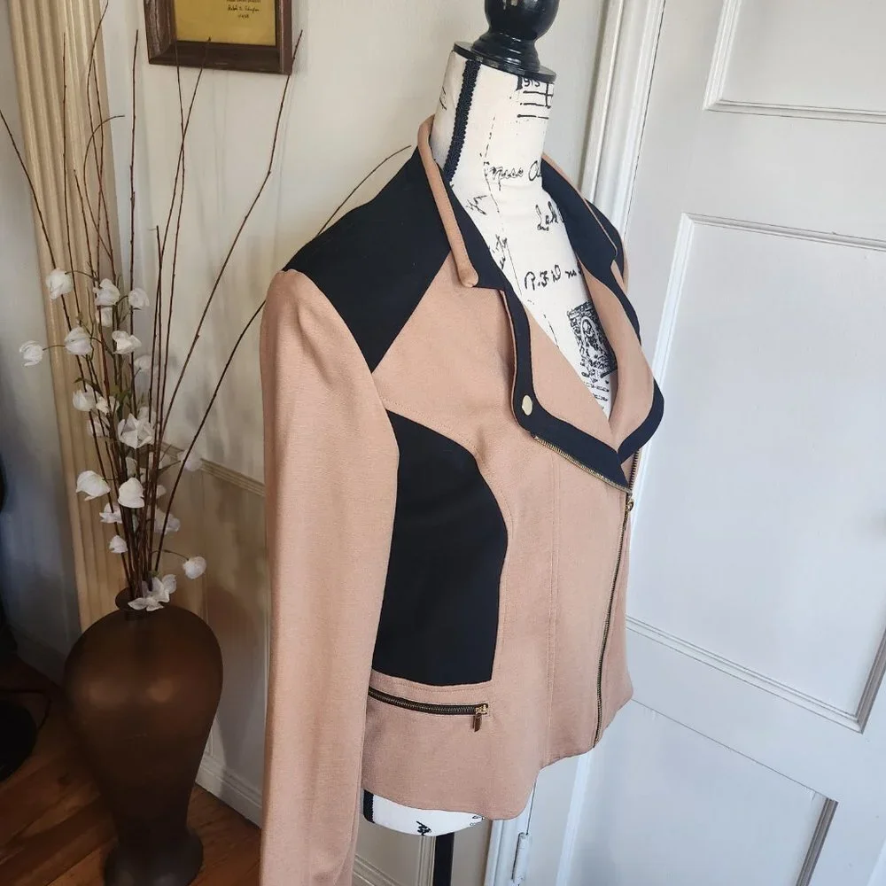 IMAN Black and Tan Woman’s Jacket with Gold Zippers NWOT Sz M